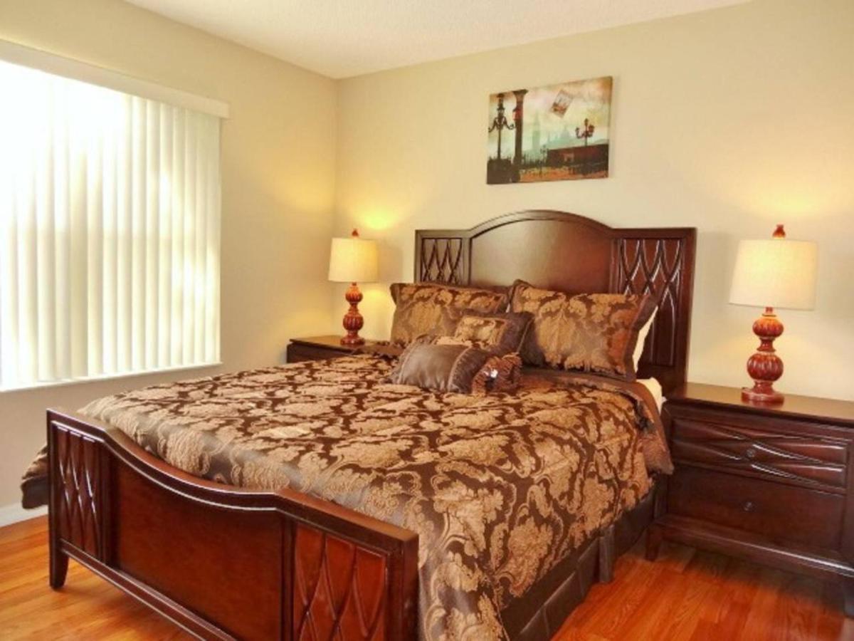 Edwin Island - Luxury Home, Excellent Location, Gated-Community Кисими Екстериор снимка